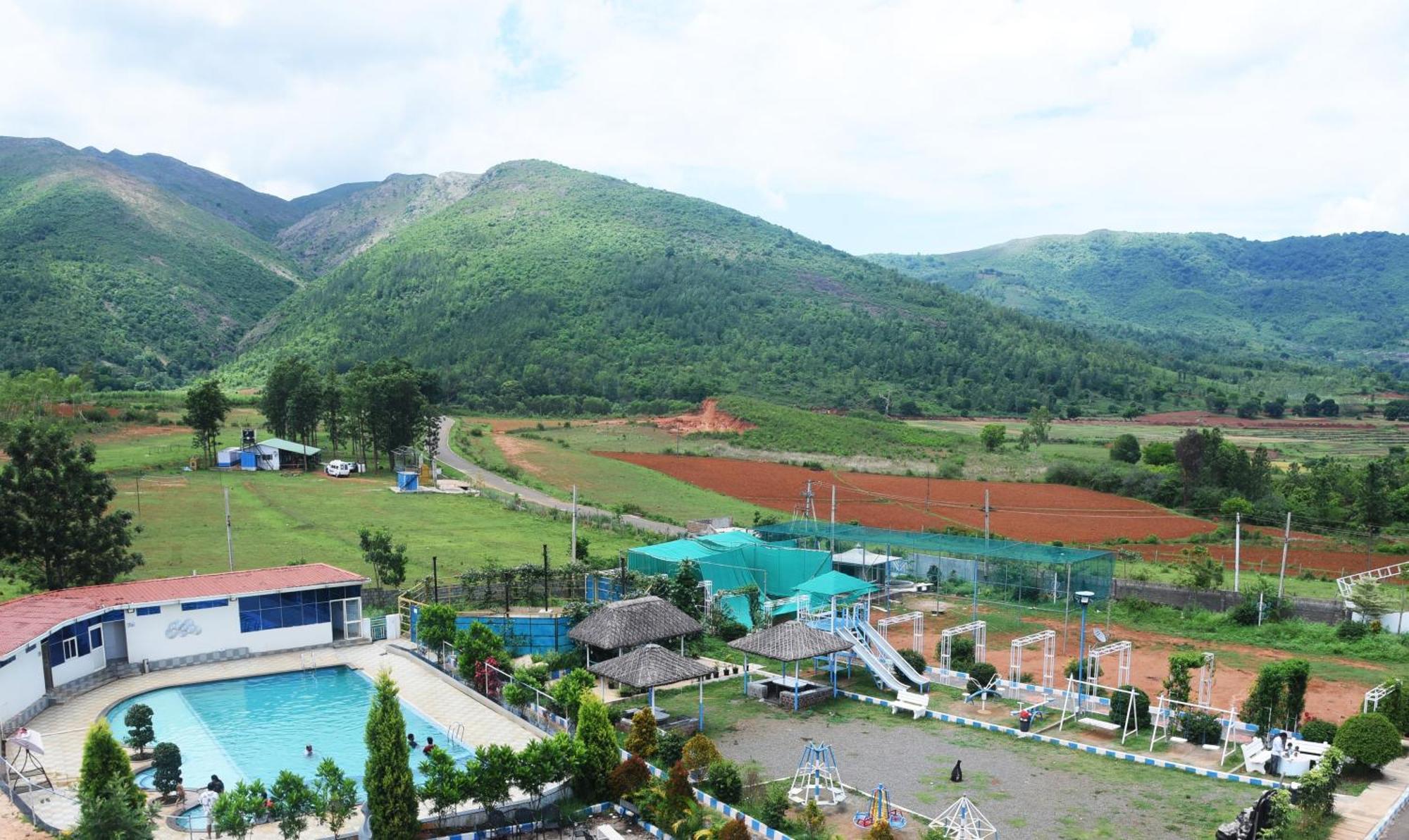 Vana Resort Araku Bagian luar foto